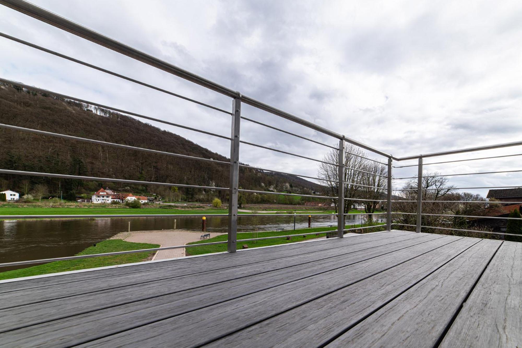 Ferienwohnungen Am Weserstrand Bodenwerder Exterior foto